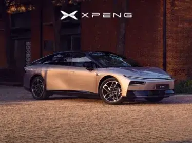 Europese première: XPENG P7+ Intelligent Fastback , XPENG dévoile la P7+ à Bruxelles : fastback électrique, AI et luxe. 